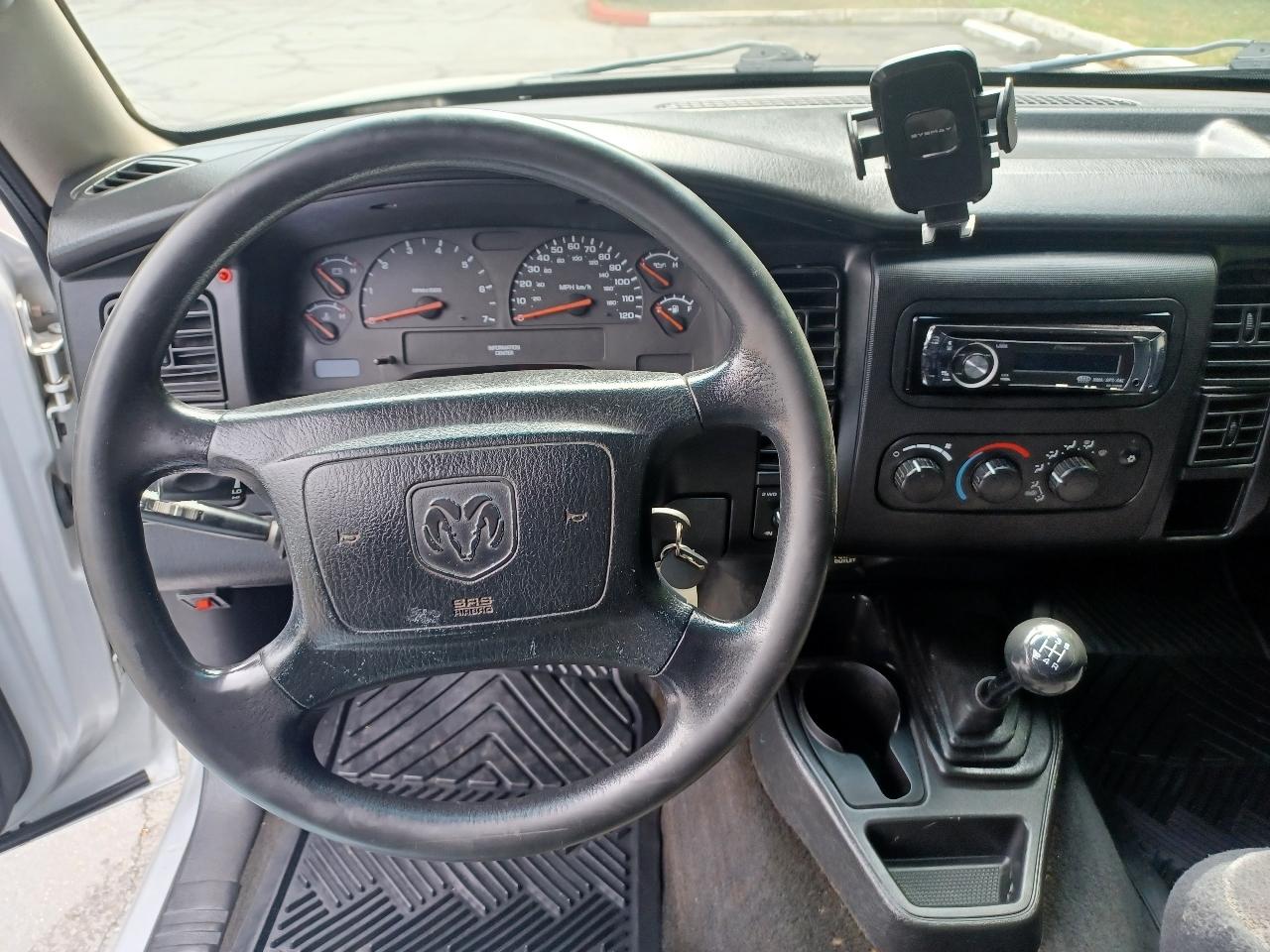 Dodge Dakota Sport Quad Cab 4WD 2003