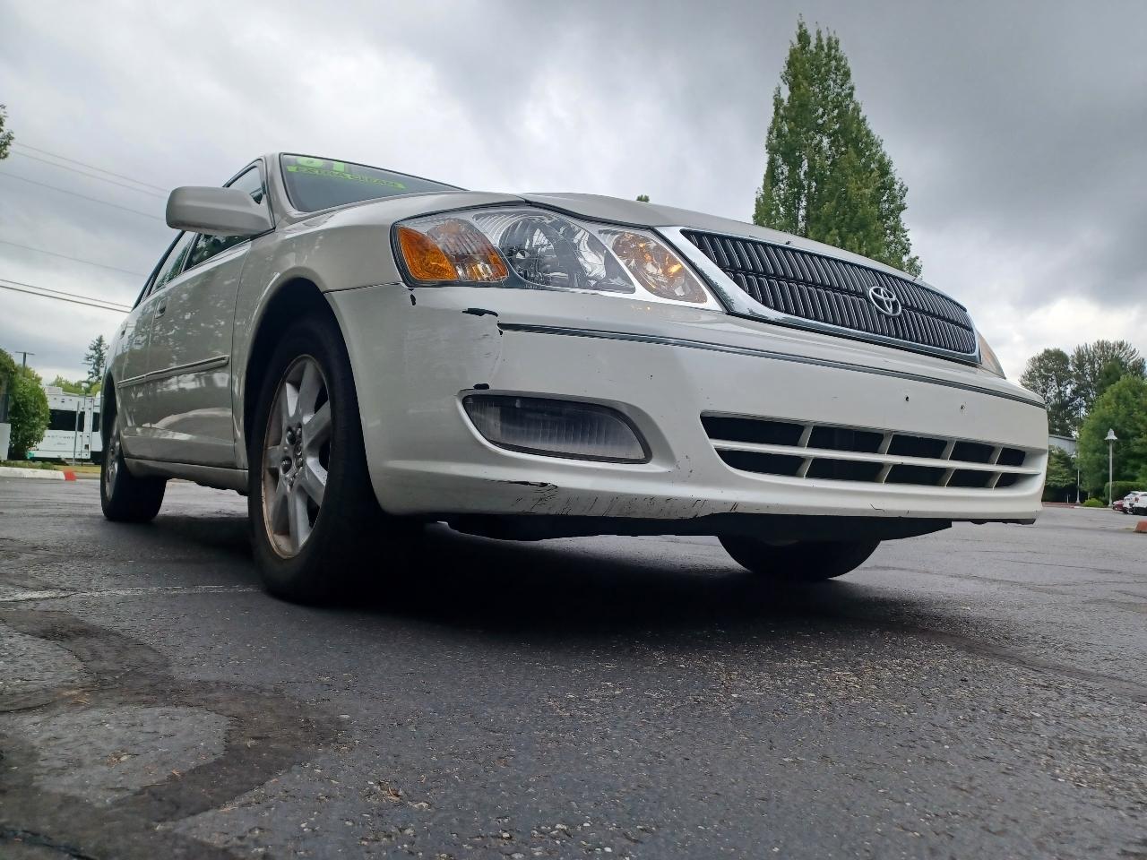 Toyota Avalon XL 2001