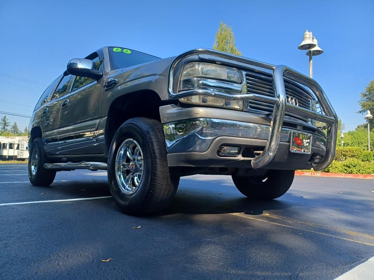 Chevrolet Tahoe 4WD 2000