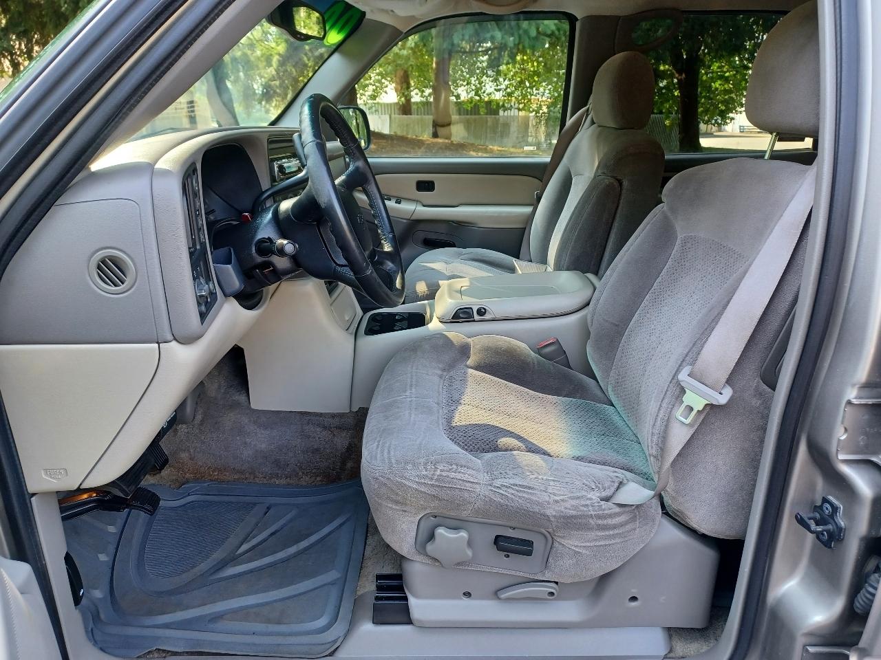 Chevrolet Tahoe 4WD 2000