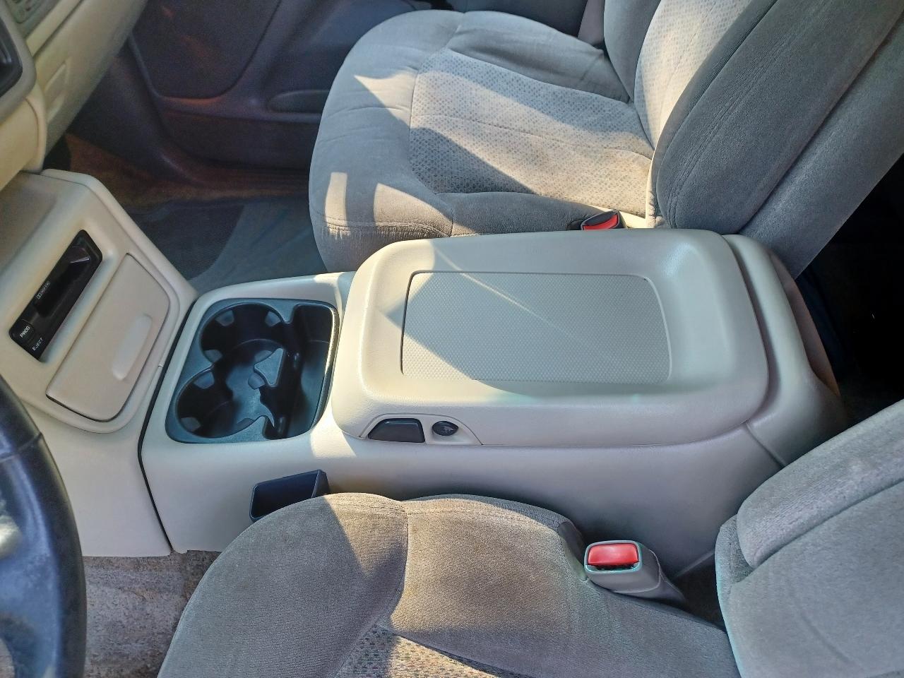 Chevrolet Tahoe 4WD 2000