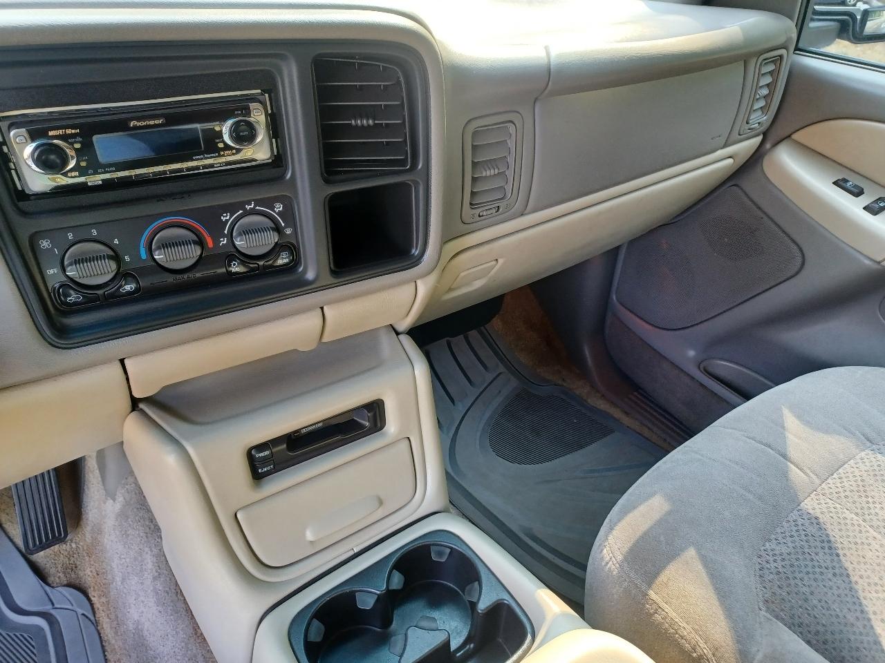 Chevrolet Tahoe 4WD 2000