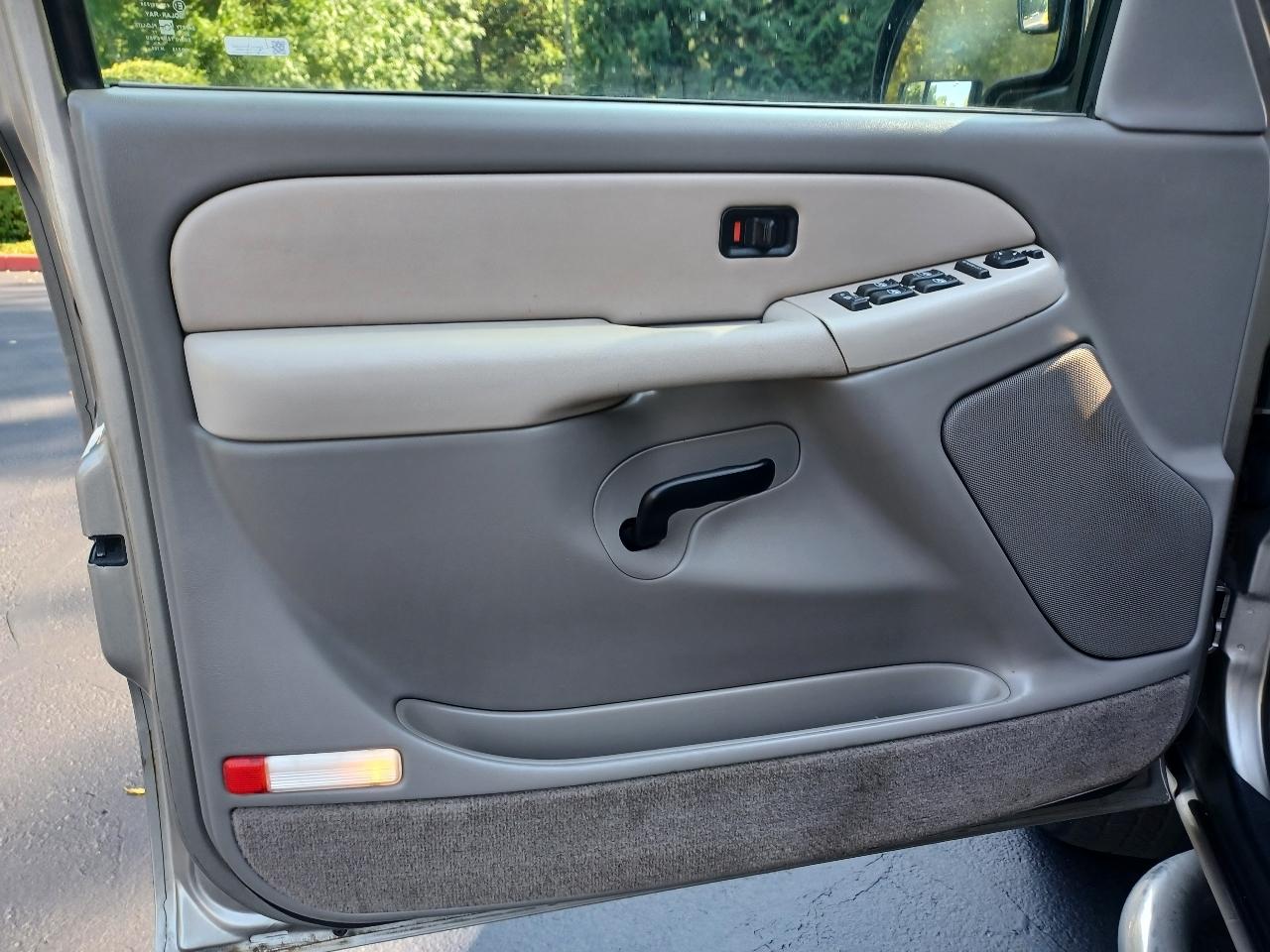 Chevrolet Tahoe 4WD 2000