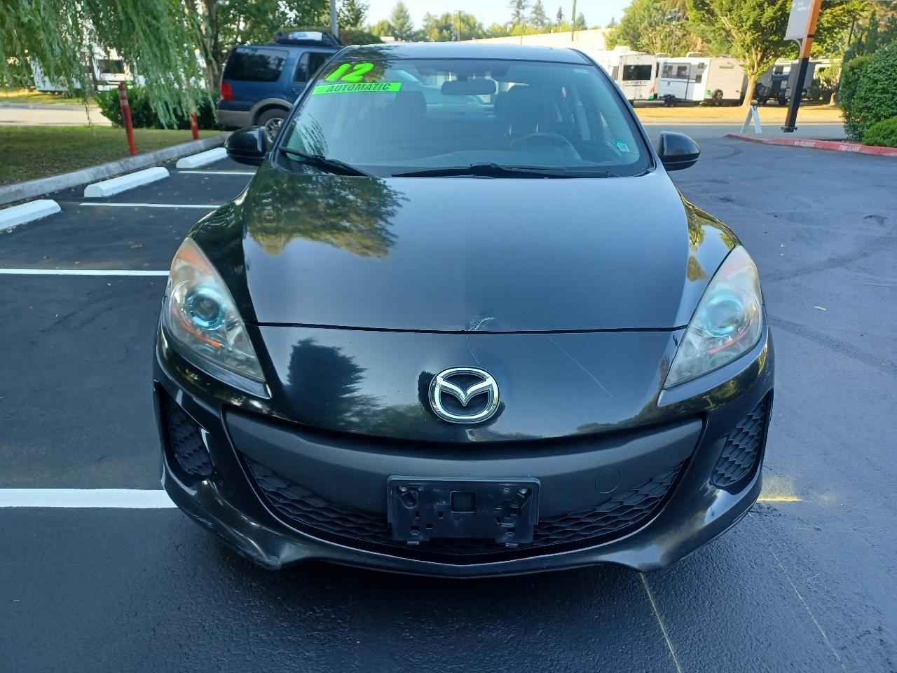 Mazda MAZDA3 i Touring 4-door 2012