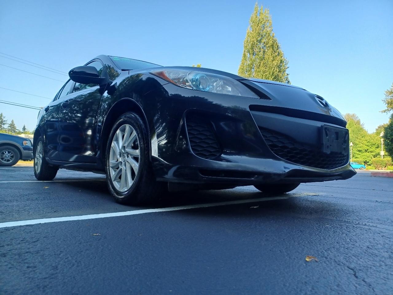 Mazda MAZDA3 i Touring 4-door 2012