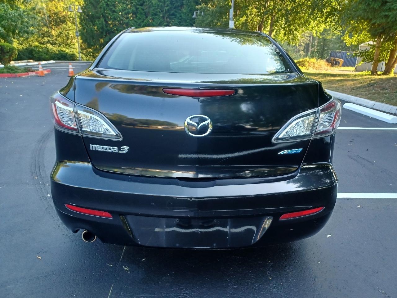 Mazda MAZDA3 i Touring 4-door 2012