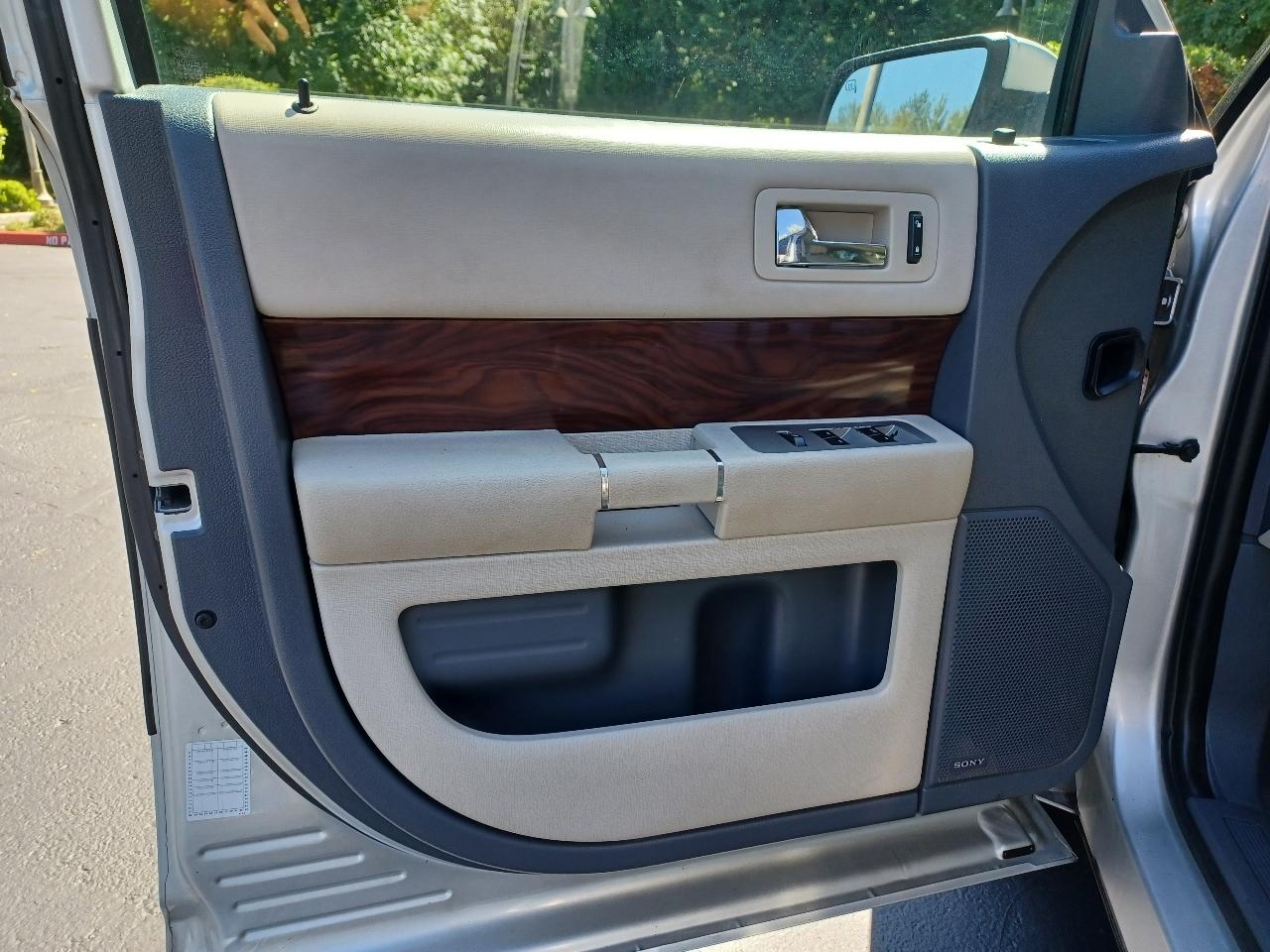 Ford Flex SEL FWD 2009
