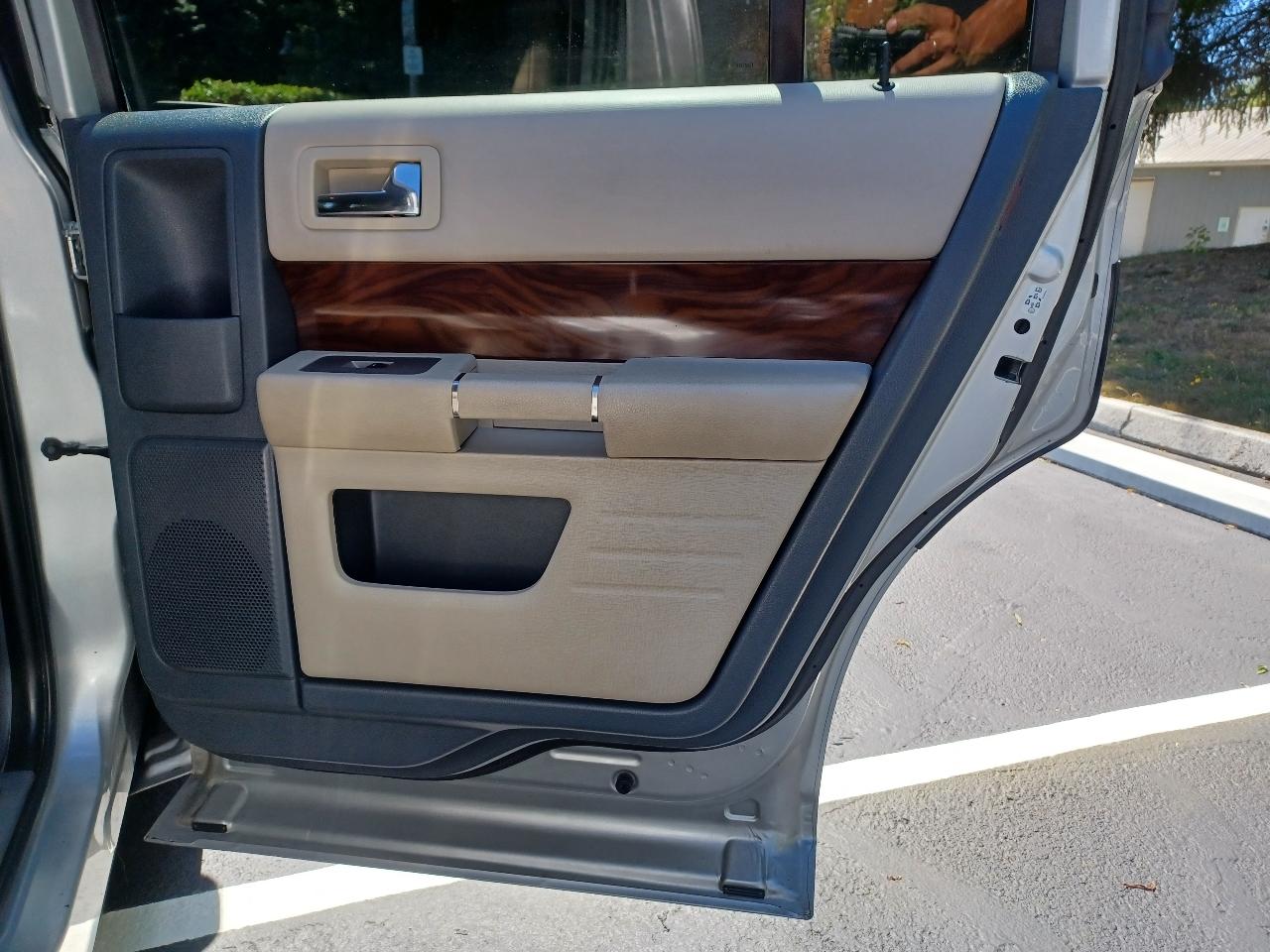 Ford Flex SEL FWD 2009