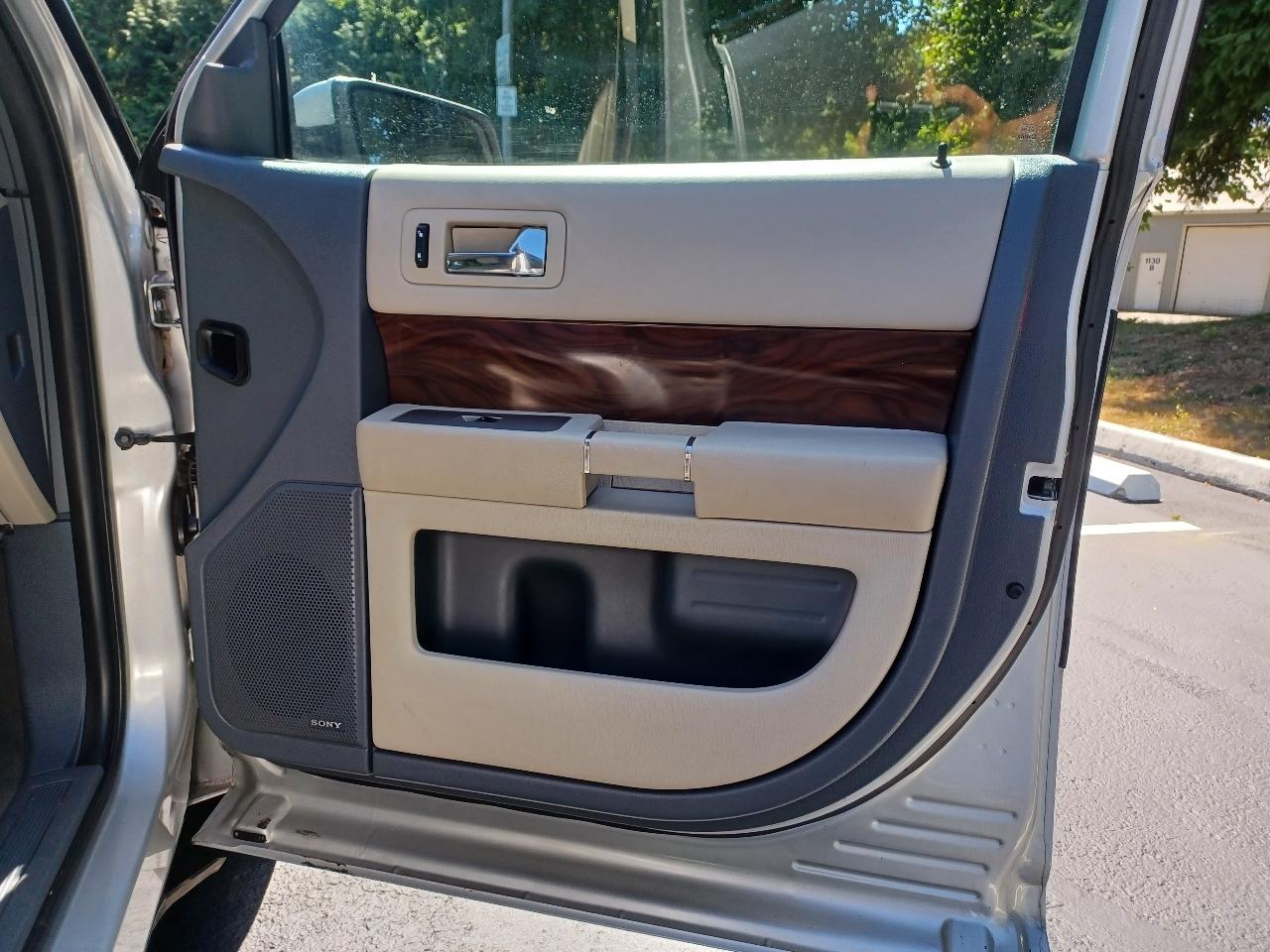 Ford Flex SEL FWD 2009