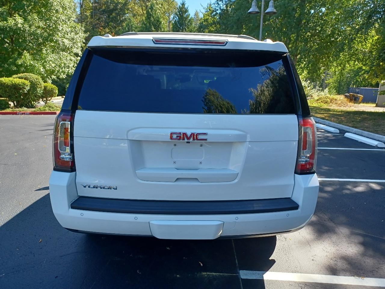 GMC Yukon SLT 4WD 2015