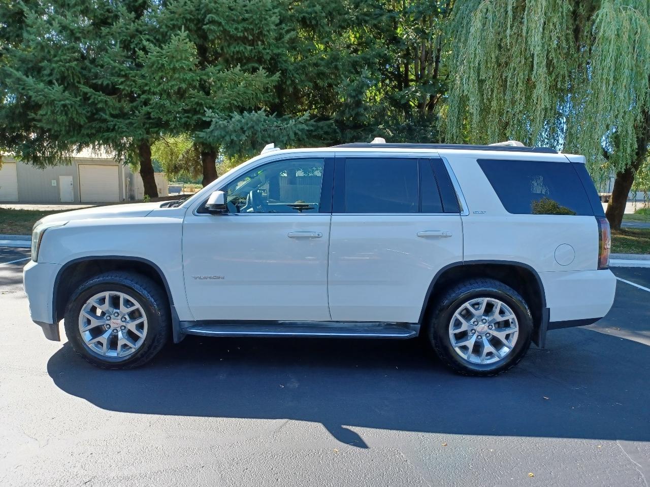 GMC Yukon SLT 4WD 2015