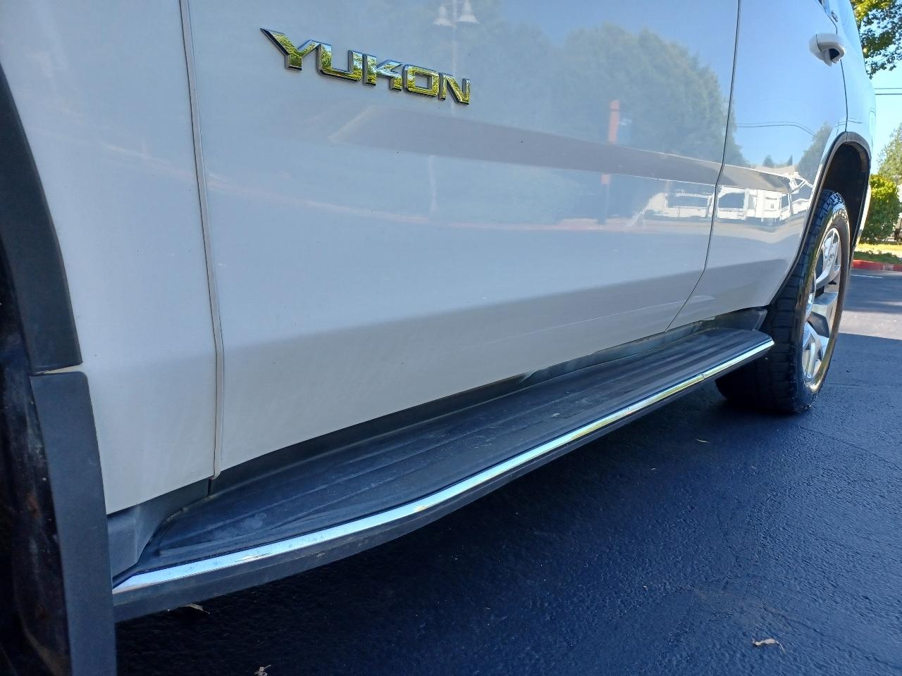GMC Yukon SLT 4WD 2015