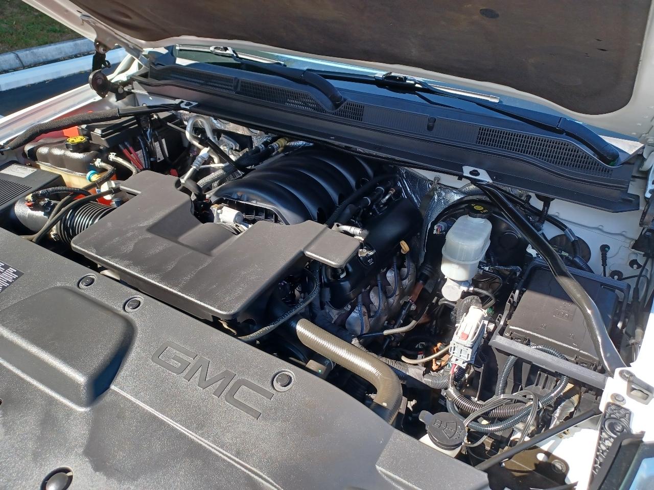 GMC Yukon SLT 4WD 2015