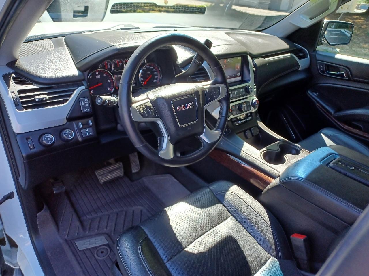GMC Yukon SLT 4WD 2015