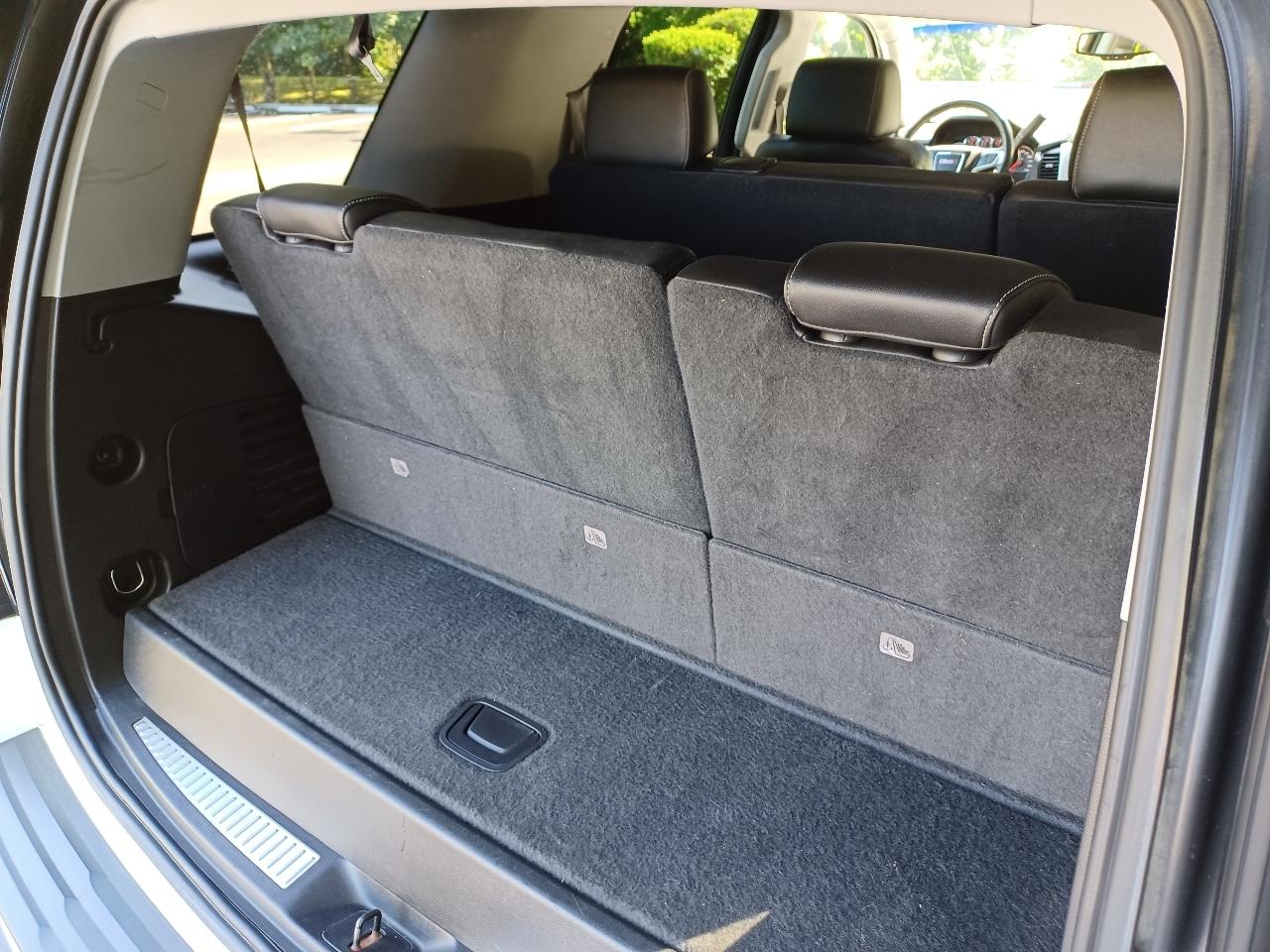 GMC Yukon SLT 4WD 2015