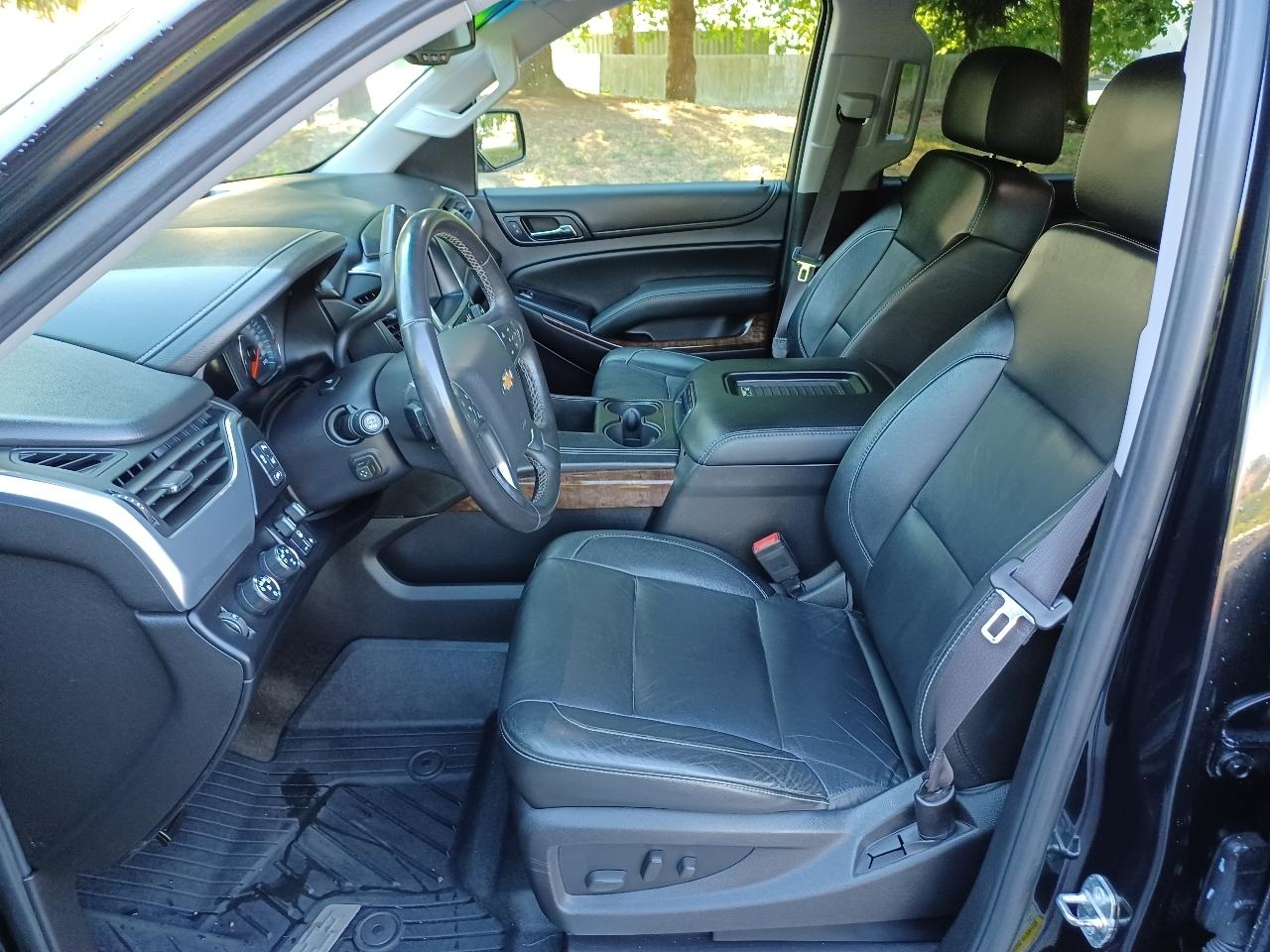 Chevrolet Suburban LT 1500 4WD 2015