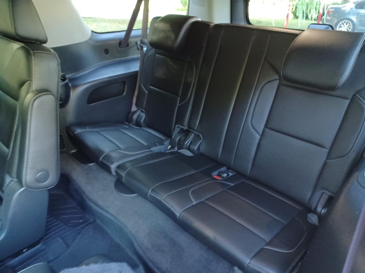 Chevrolet Suburban LT 1500 4WD 2015