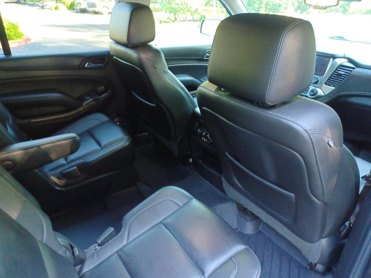 Chevrolet Suburban LT 1500 4WD 2015
