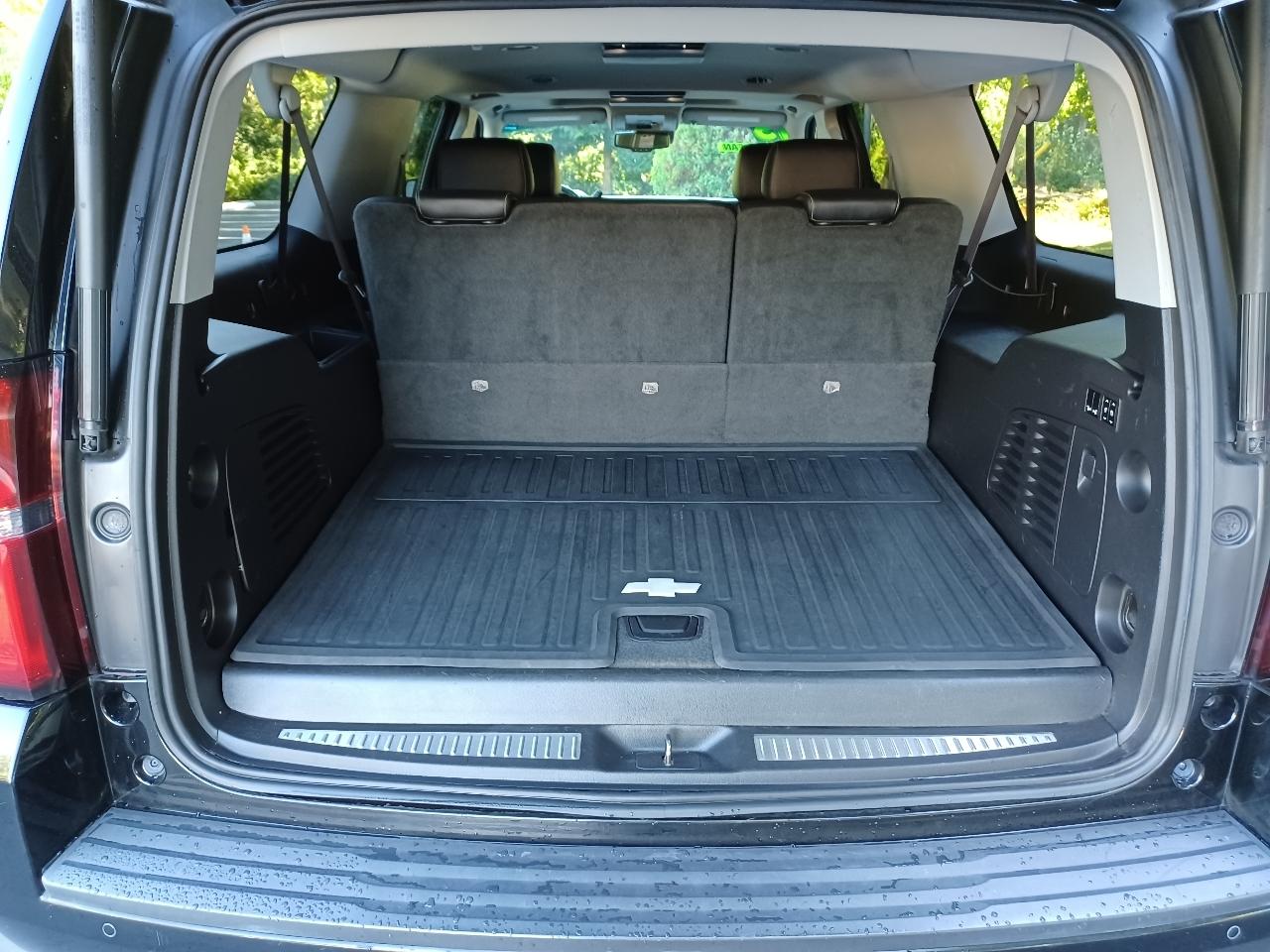 Chevrolet Suburban LT 1500 4WD 2015