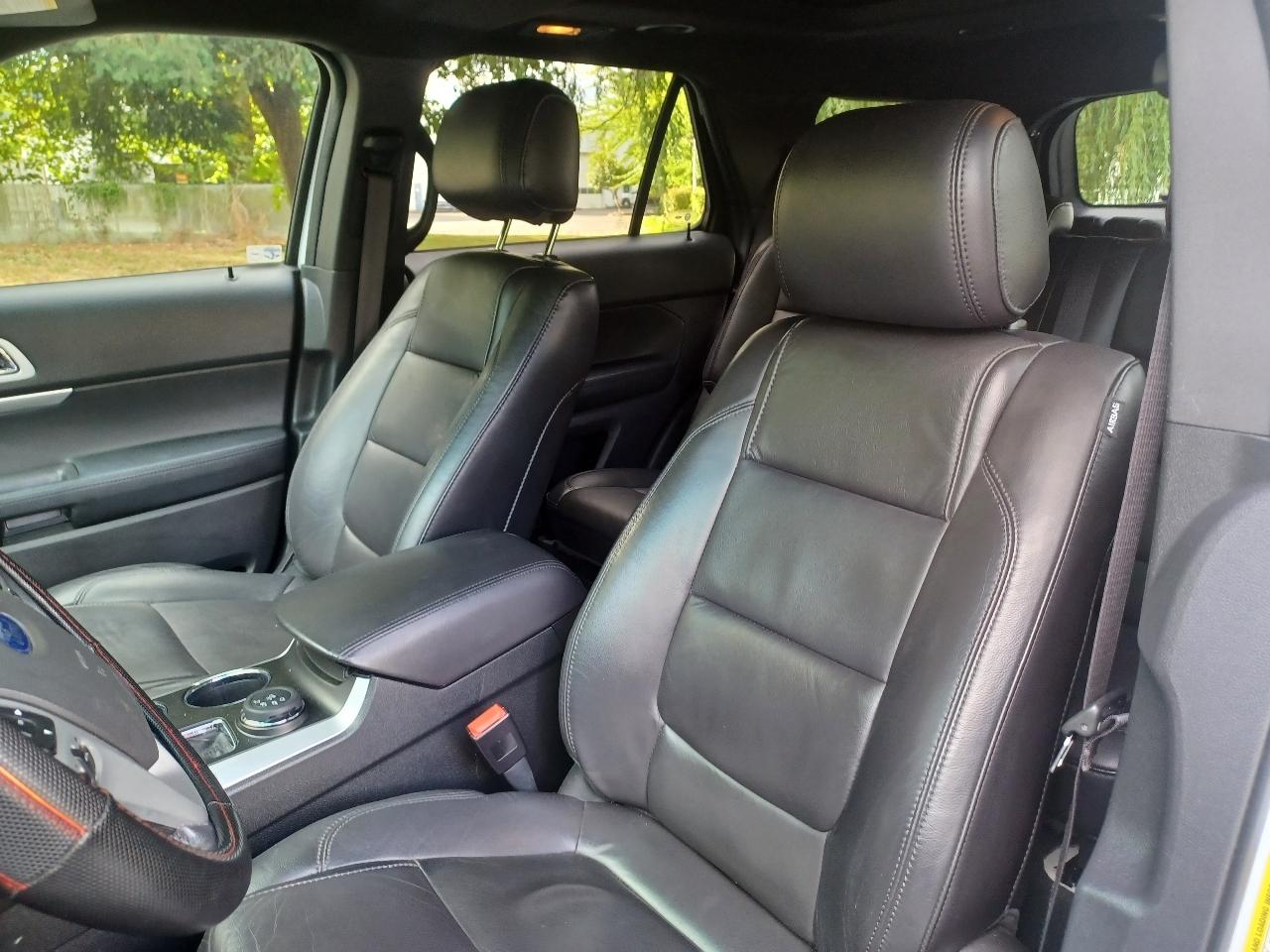 Ford Explorer XLT 4WD 2014