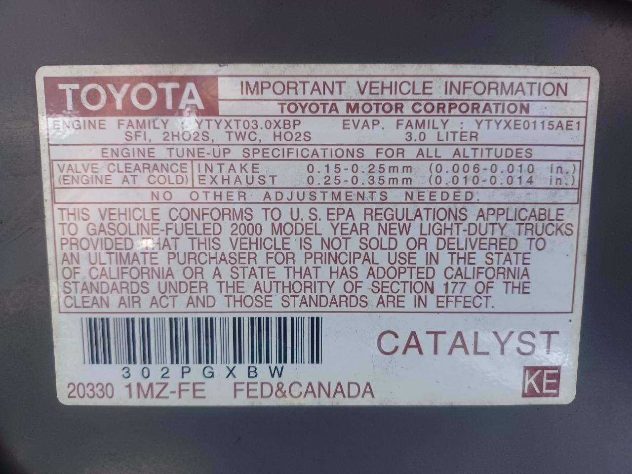 Toyota Sienna LE 4-Door 2000
