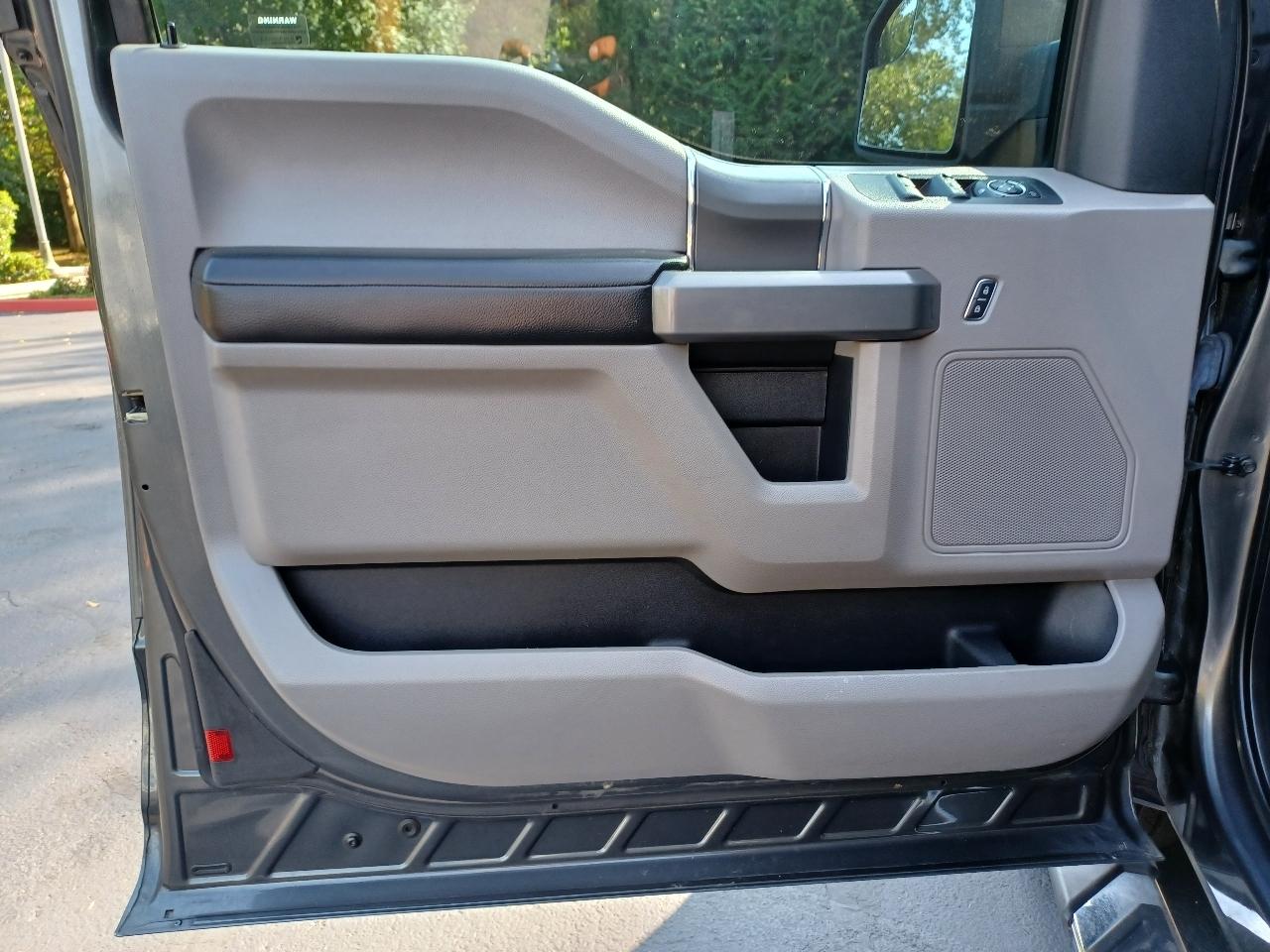 Ford F-150 Lariat SuperCab 8-ft. 4WD 2016