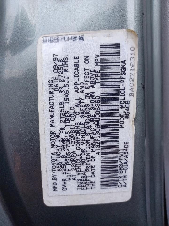 Toyota Sienna LE 4-Door 1998