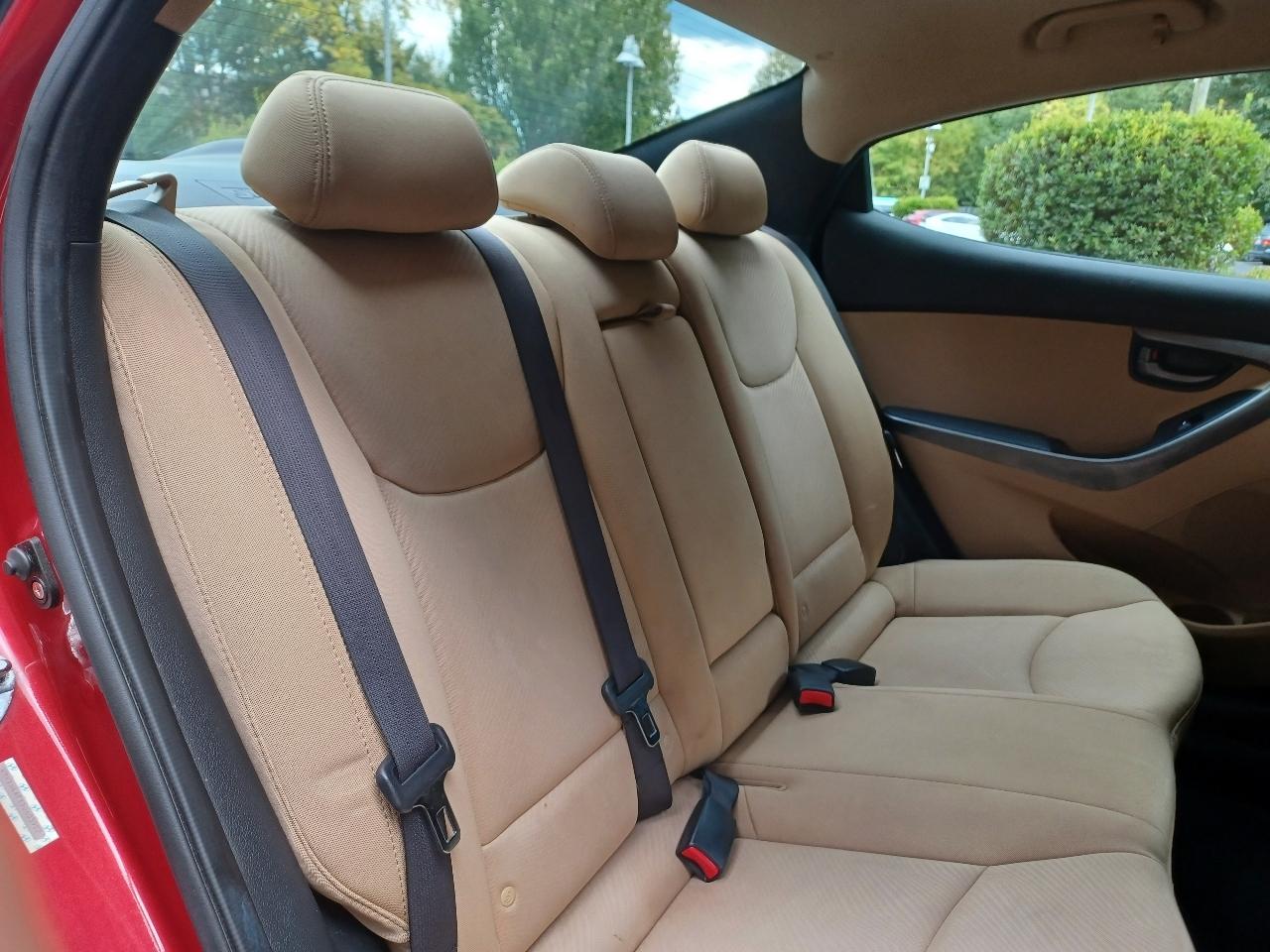Hyundai Elantra Limited 2013