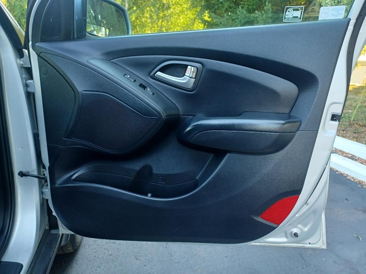 Hyundai Tucson Limited Auto AWD 2012
