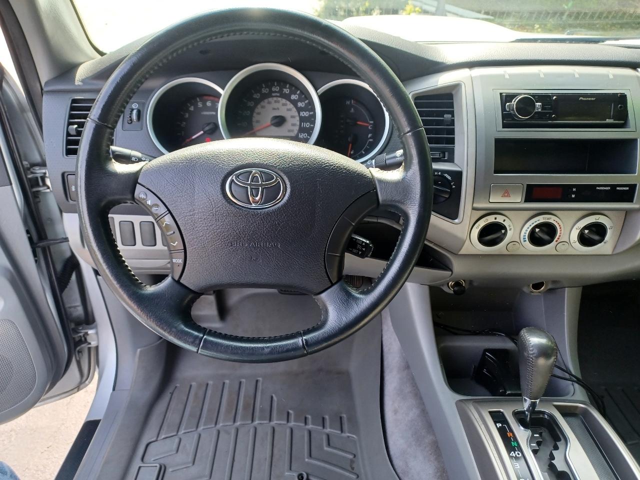 Toyota Tacoma Double Cab Long Bed V6 Auto 4WD 2007