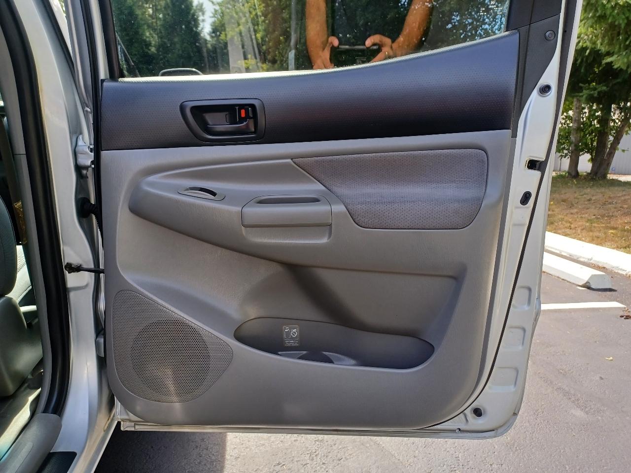 Toyota Tacoma Double Cab Long Bed V6 Auto 4WD 2007