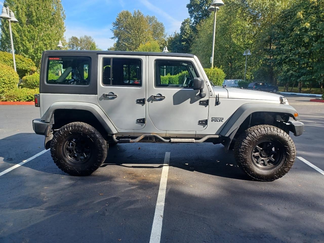 Jeep Wrangler Unlimited Sport 4WD 2012