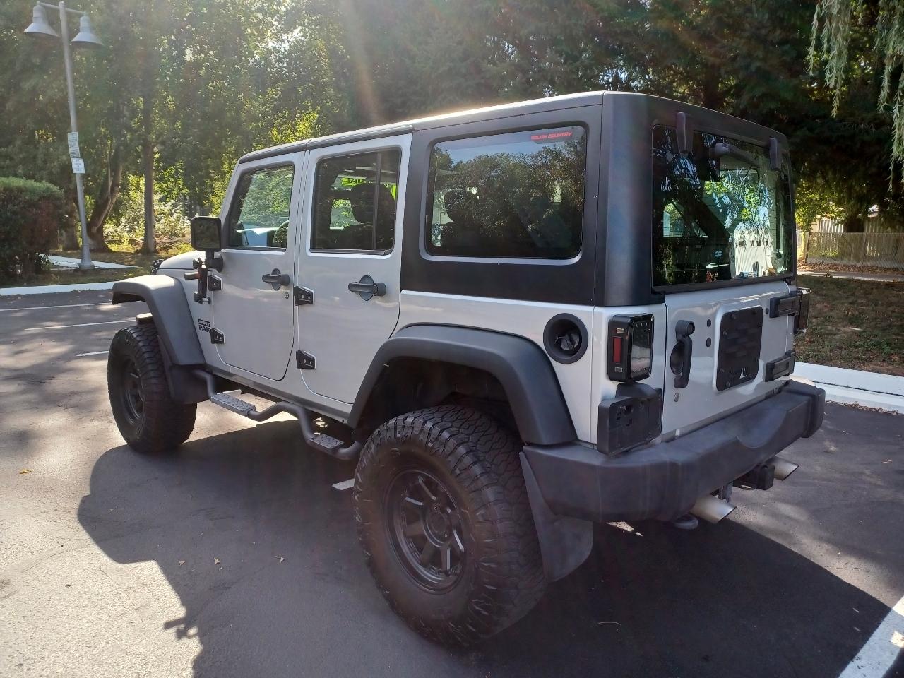 Jeep Wrangler Unlimited Sport 4WD 2012