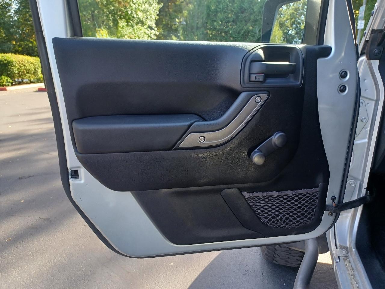 Jeep Wrangler Unlimited Sport 4WD 2012