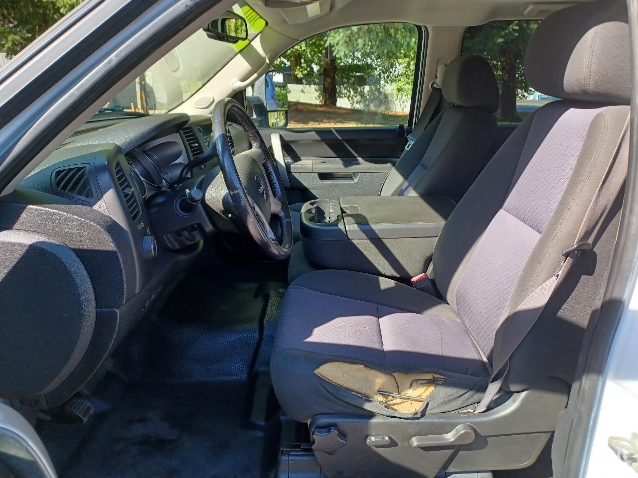 GMC Sierra 3500HD SLE Crew Cab 4WD 2011