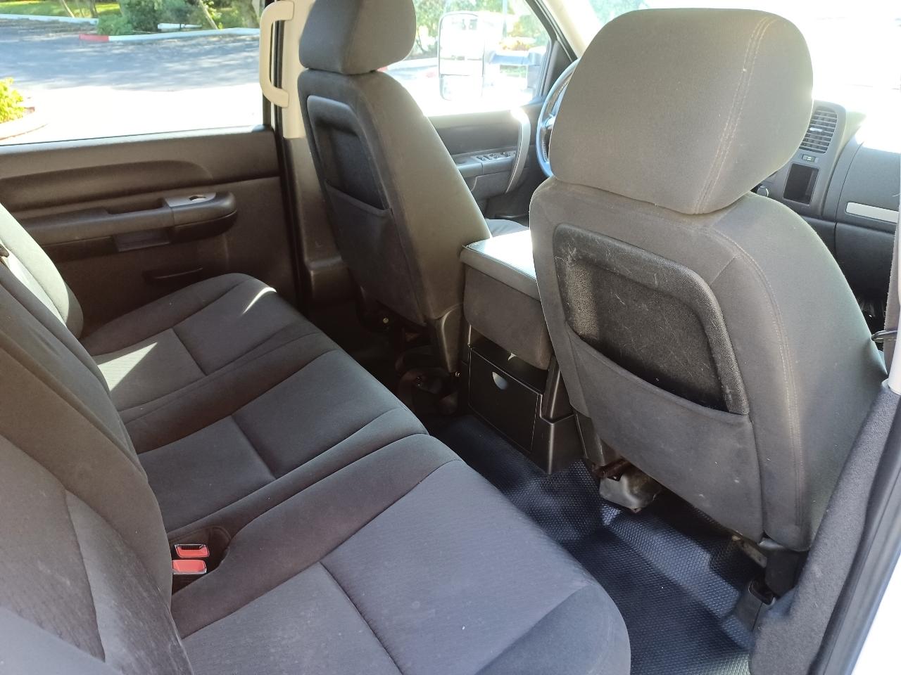 GMC Sierra 3500HD SLE Crew Cab 4WD 2011