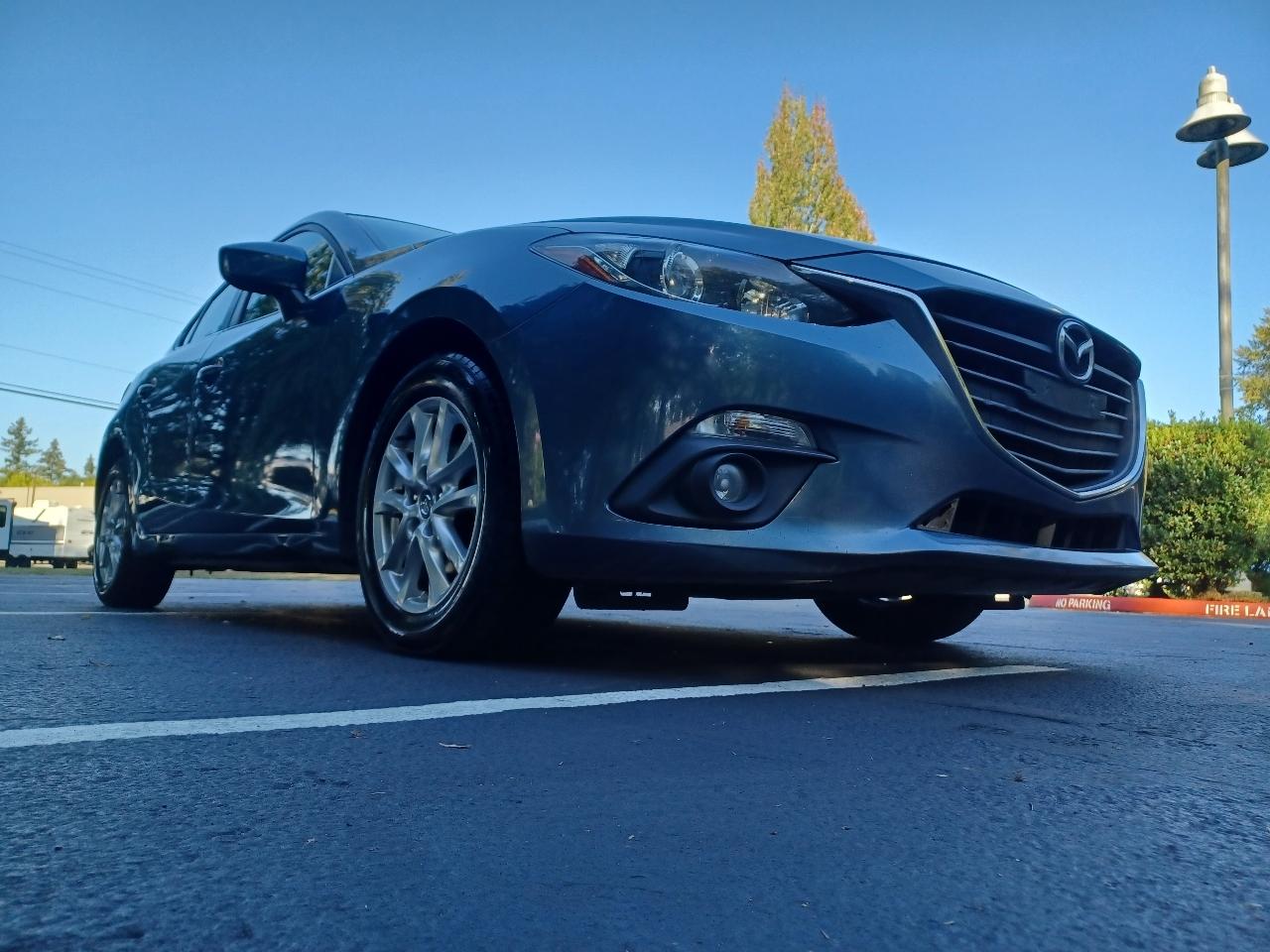 Mazda MAZDA3 i Grand Touring MT 5-Door 2016