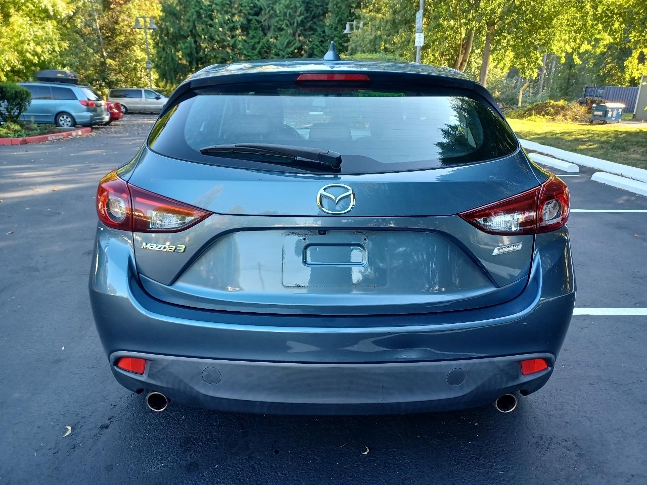 Mazda MAZDA3 i Grand Touring MT 5-Door 2016