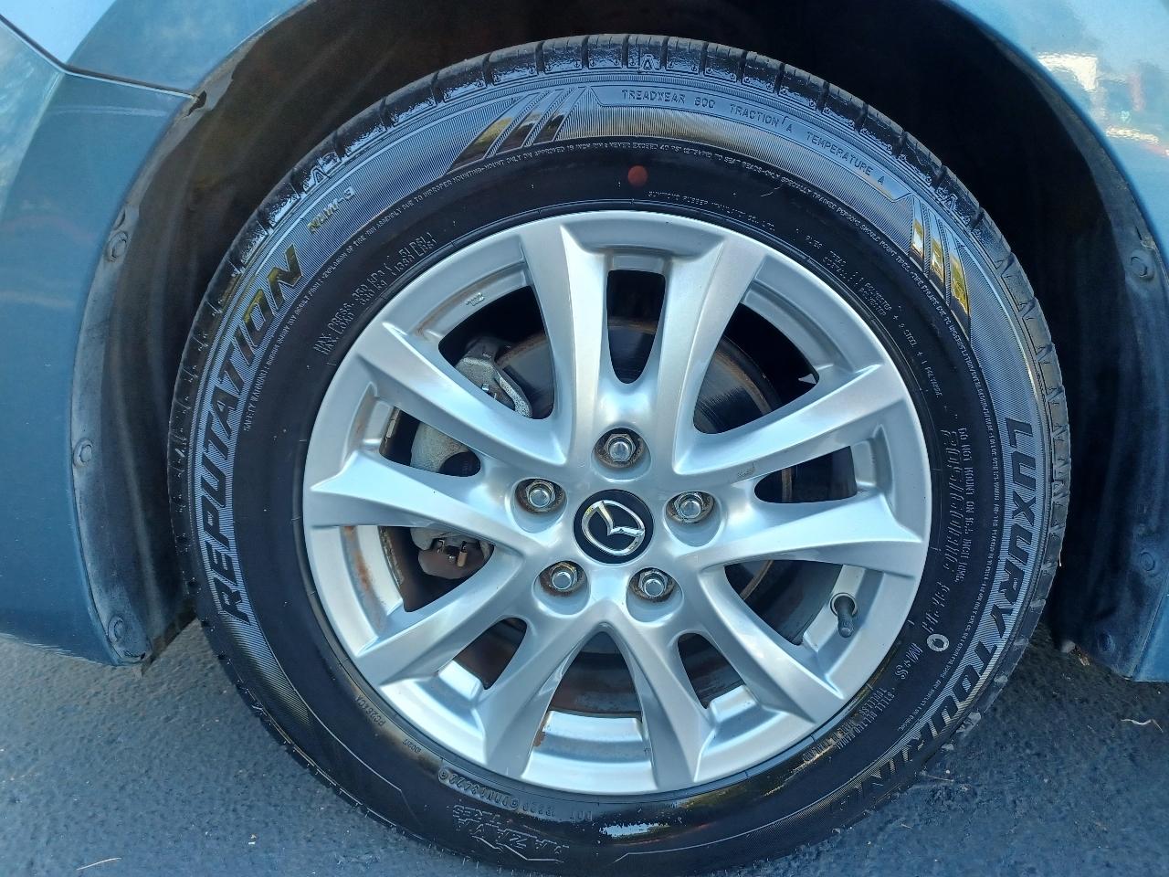 Mazda MAZDA3 i Grand Touring MT 5-Door 2016