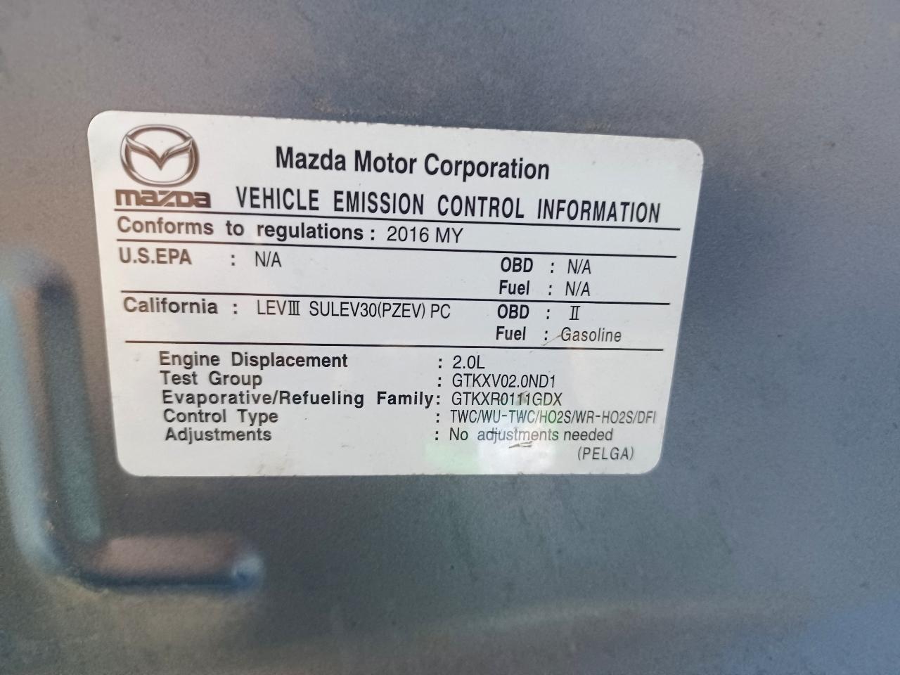 Mazda MAZDA3 i Grand Touring MT 5-Door 2016