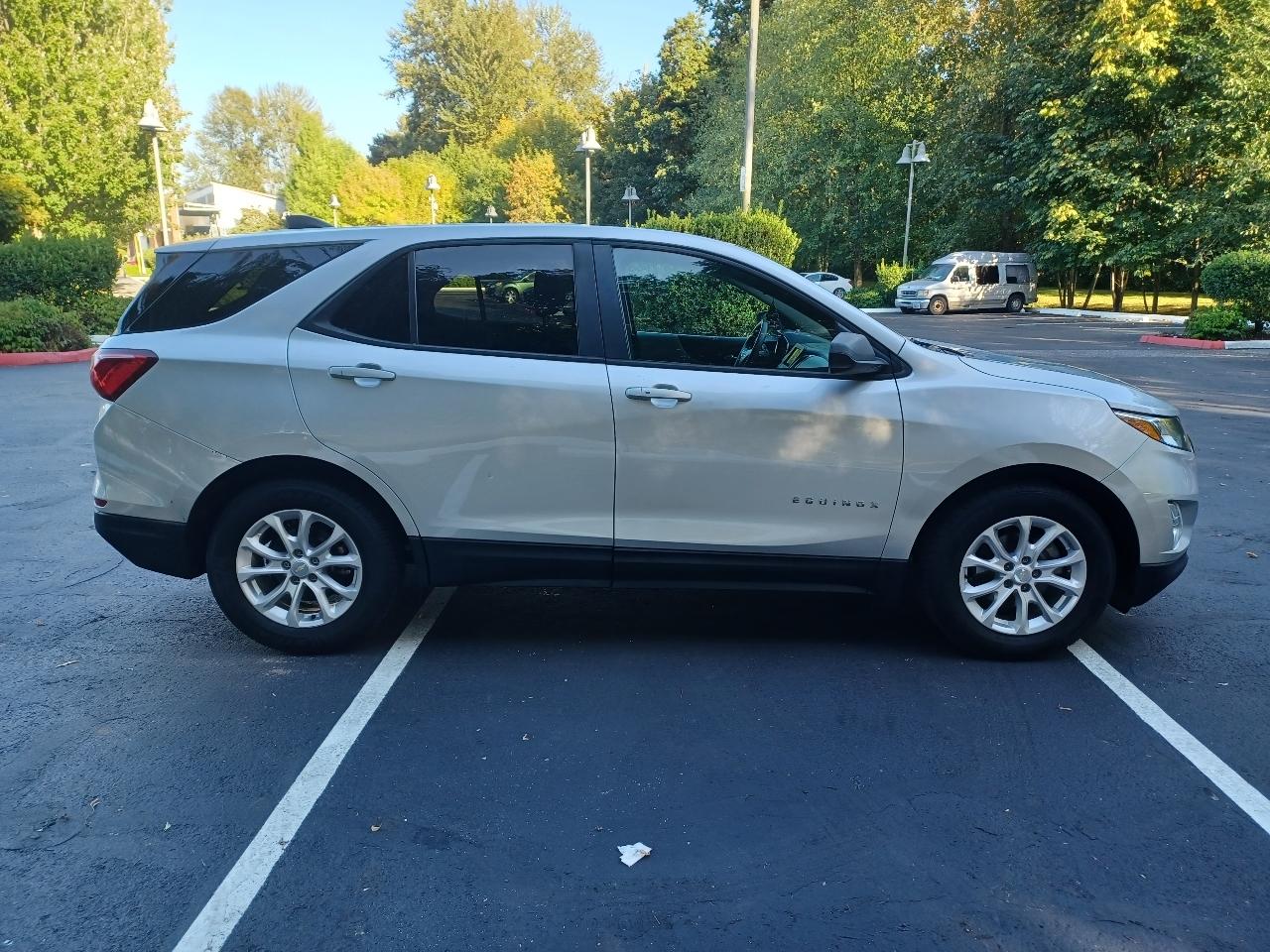 Chevrolet Equinox LS 2WD 2020