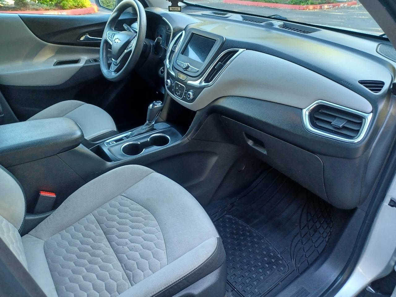 Chevrolet Equinox LS 2WD 2020