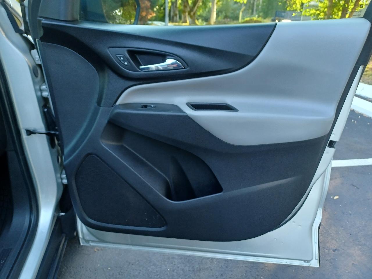 Chevrolet Equinox LS 2WD 2020
