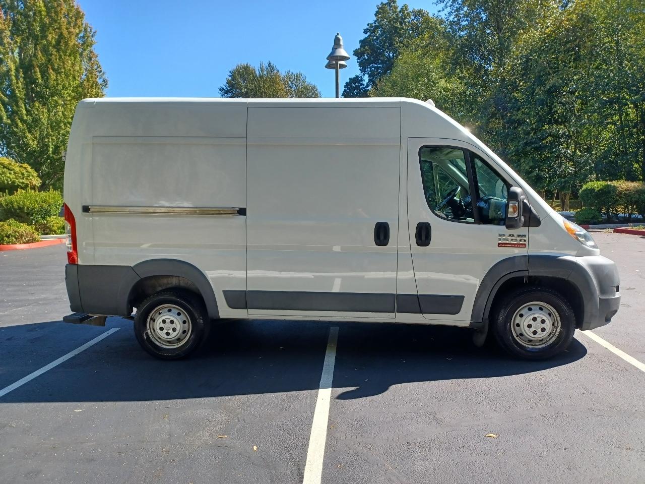 RAM Promaster 1500 High Roof Tradesman 136-in. WB 2015