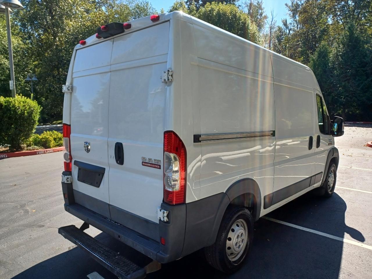 RAM Promaster 1500 High Roof Tradesman 136-in. WB 2015