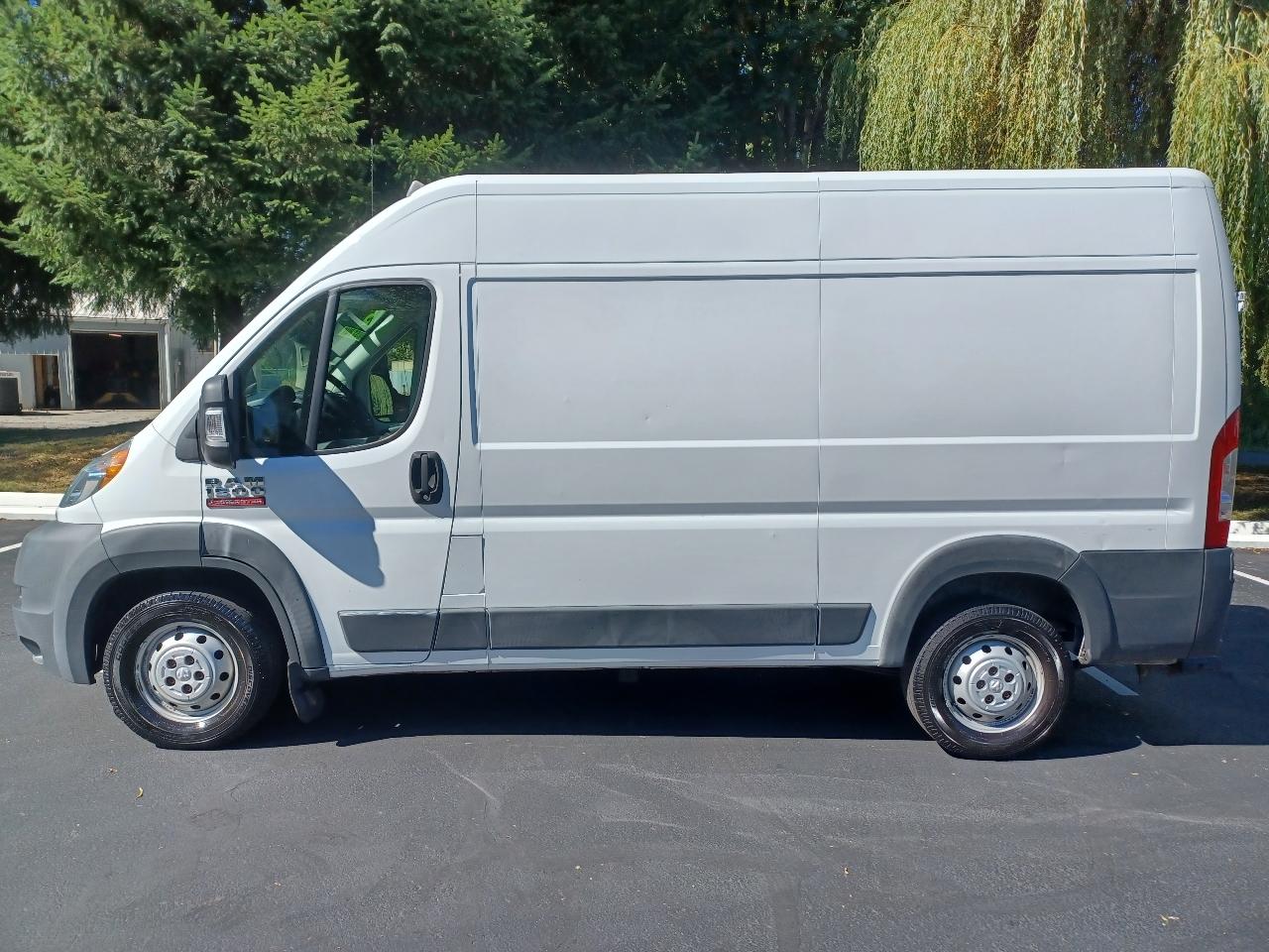 RAM Promaster 1500 High Roof Tradesman 136-in. WB 2015