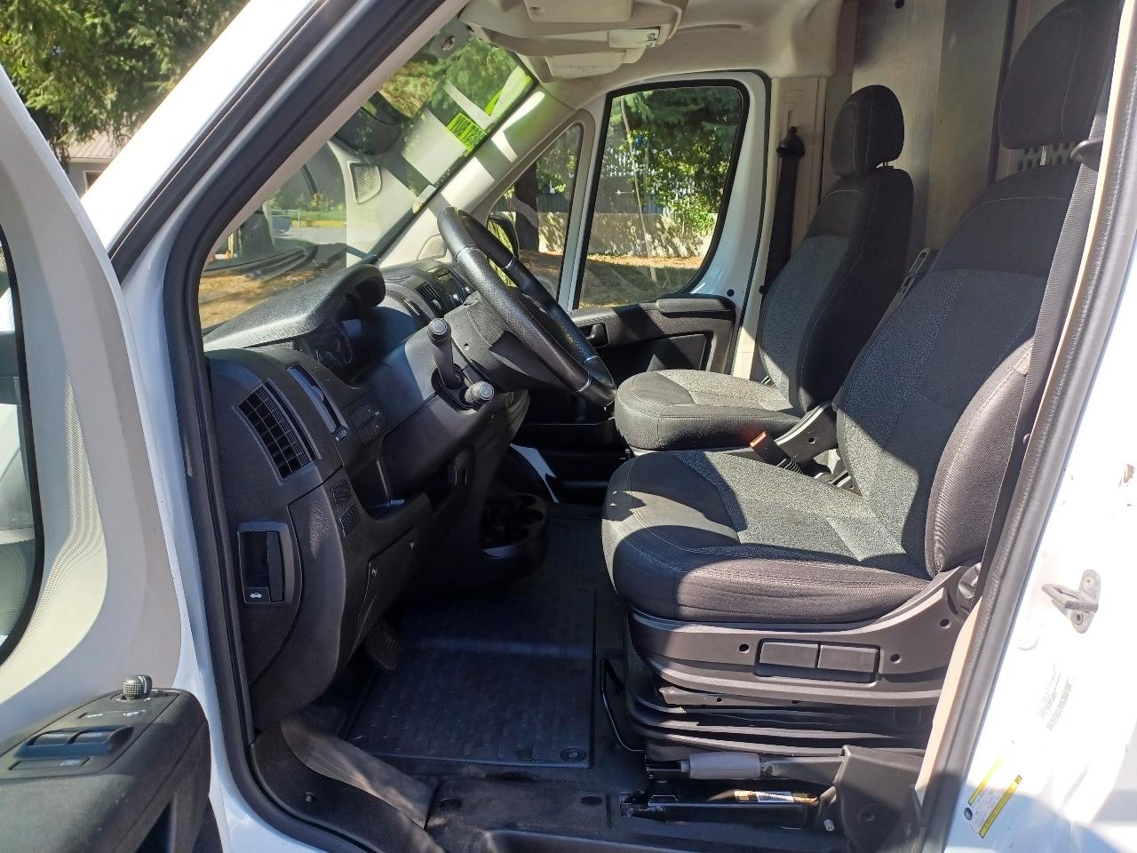 RAM Promaster 1500 High Roof Tradesman 136-in. WB 2015
