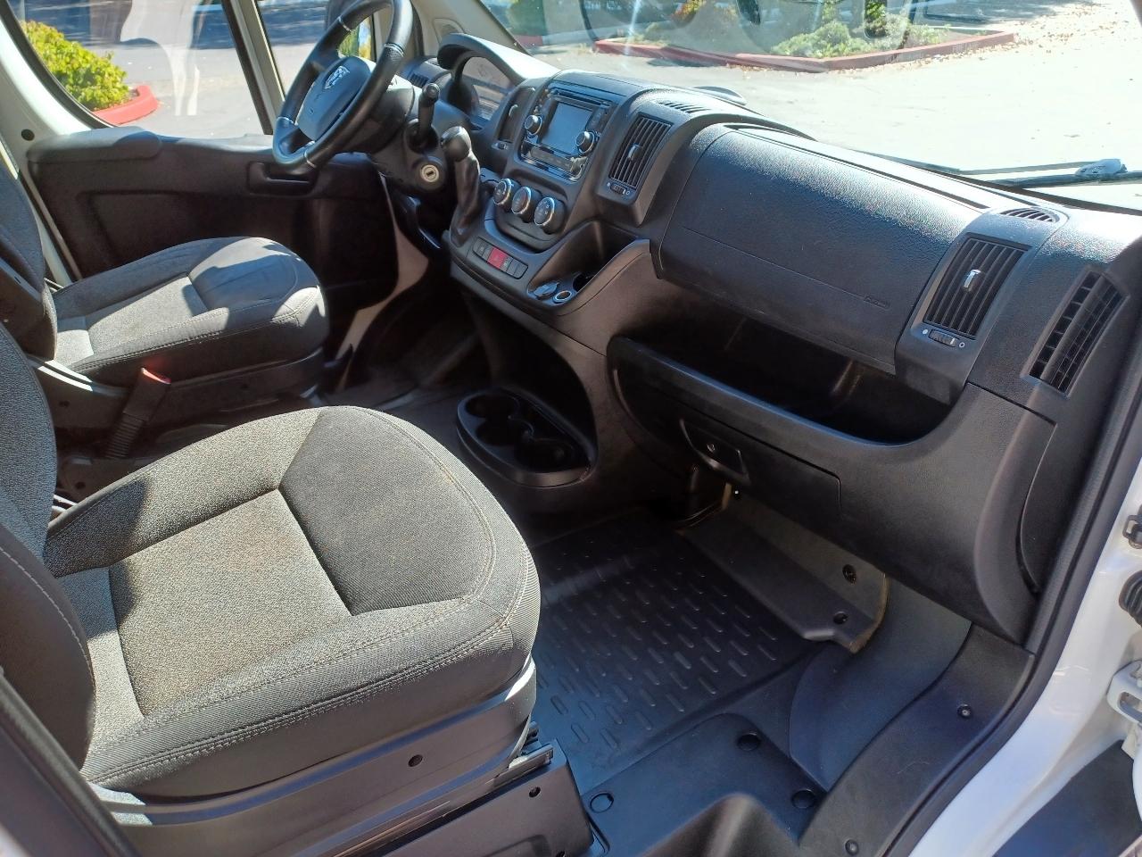 RAM Promaster 1500 High Roof Tradesman 136-in. WB 2015
