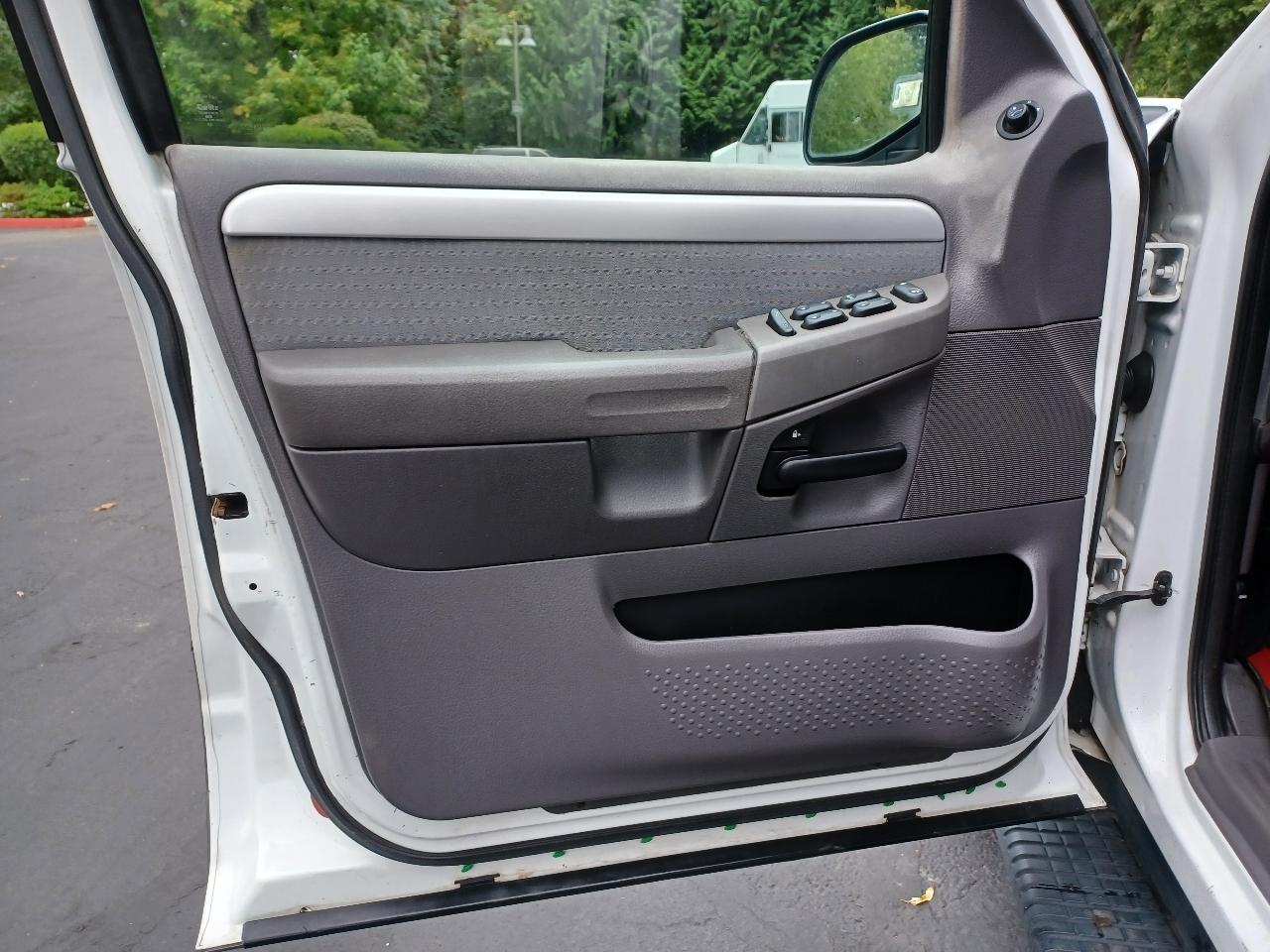 Mercury Mountaineer AWD 2002