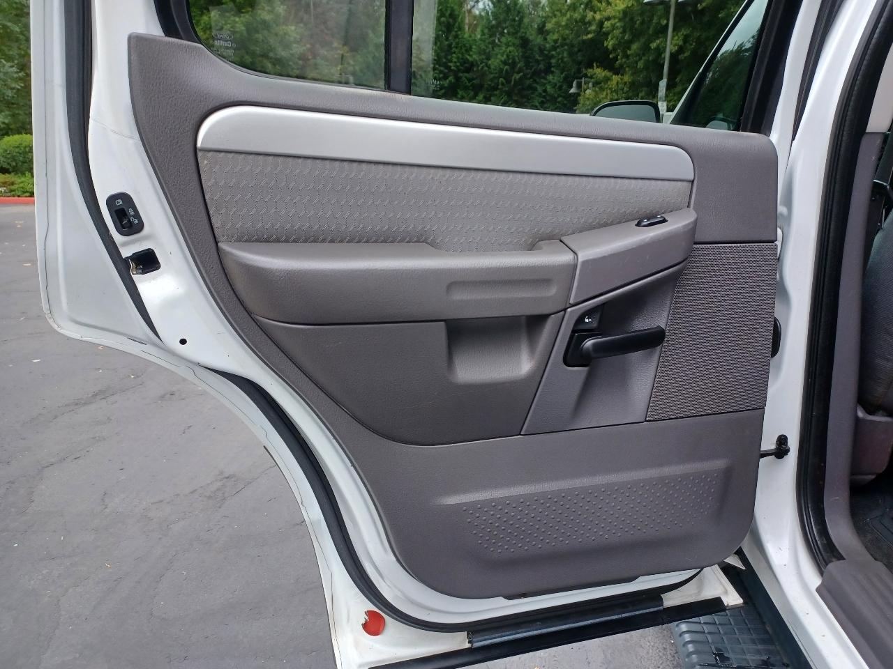 Mercury Mountaineer AWD 2002